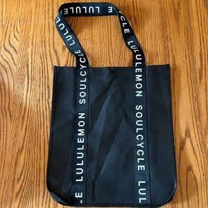 Lululemon special edition foil cycle large shopper